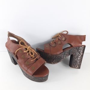 Free People Farrah Brown Leather Wood Engraved Platform Heals